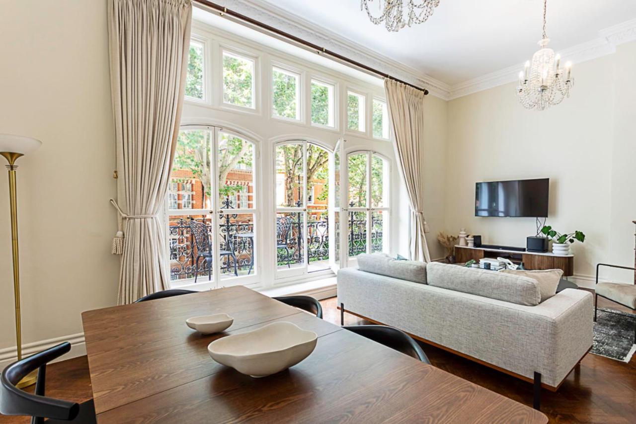Lovely Stylish Two-bedroom Kensington Apartamento Londres