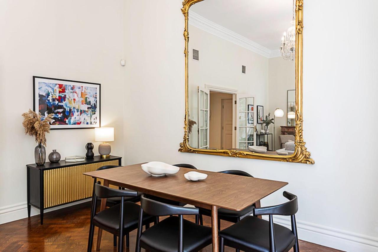 Lovely Stylish Two-bedroom Kensington Apartamento Londres